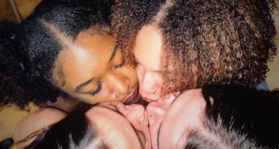 At the party, get to puckering by Winallthetimelol