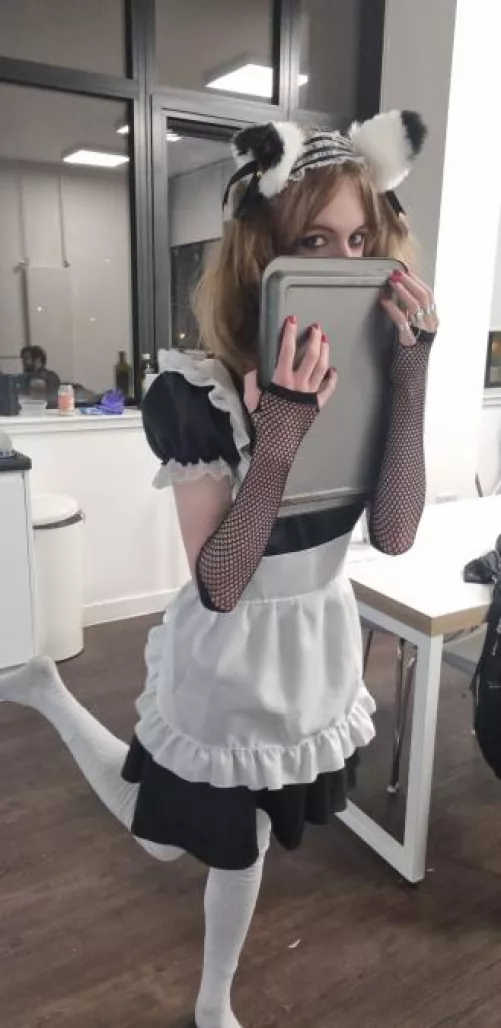 at your service 🥺 by incorrect_brit