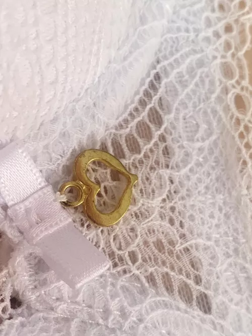 Attention to the detail link in my bio by Ang3lbab31