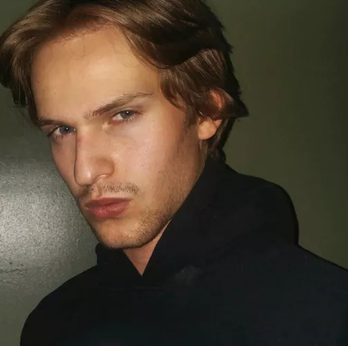 Average War Thunder Enjoyer by MassBroShop