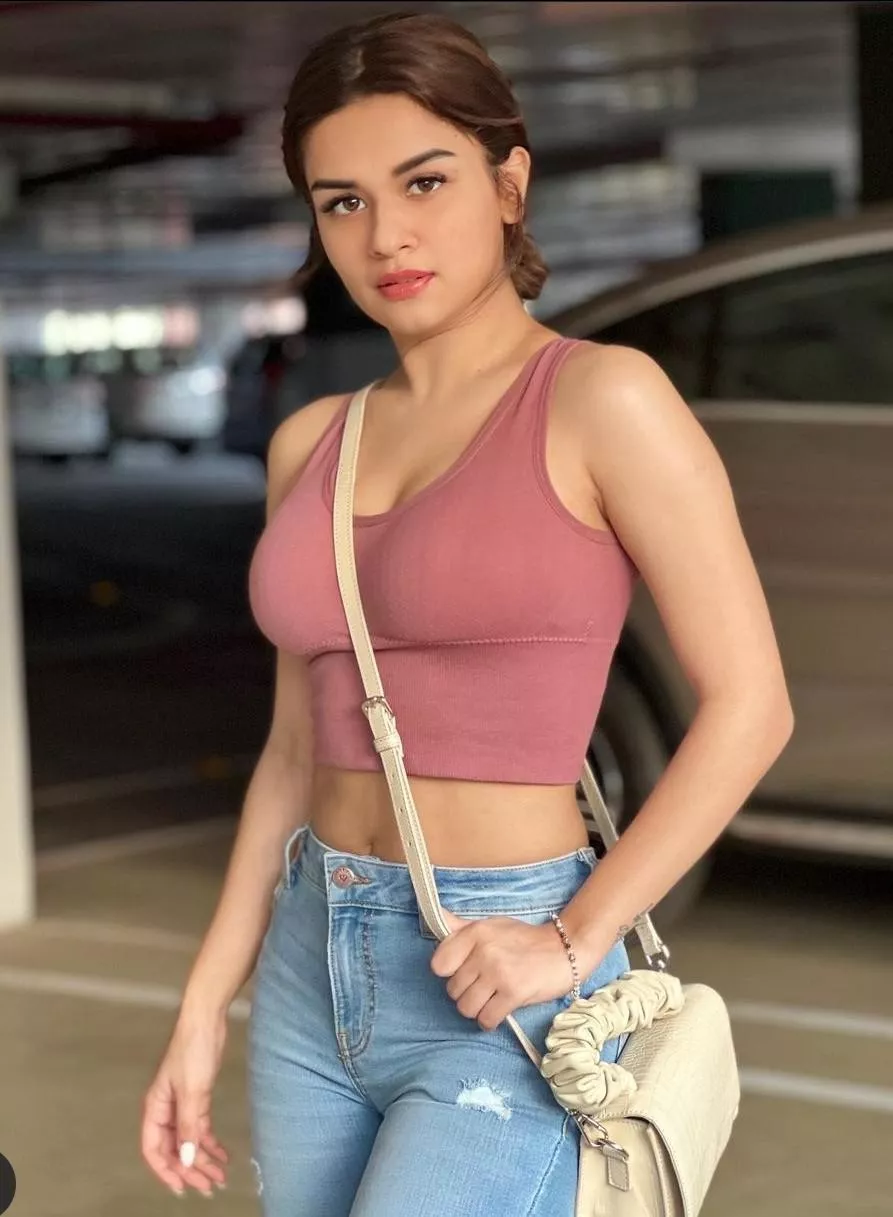 Avneet Kaur posted by me__satan