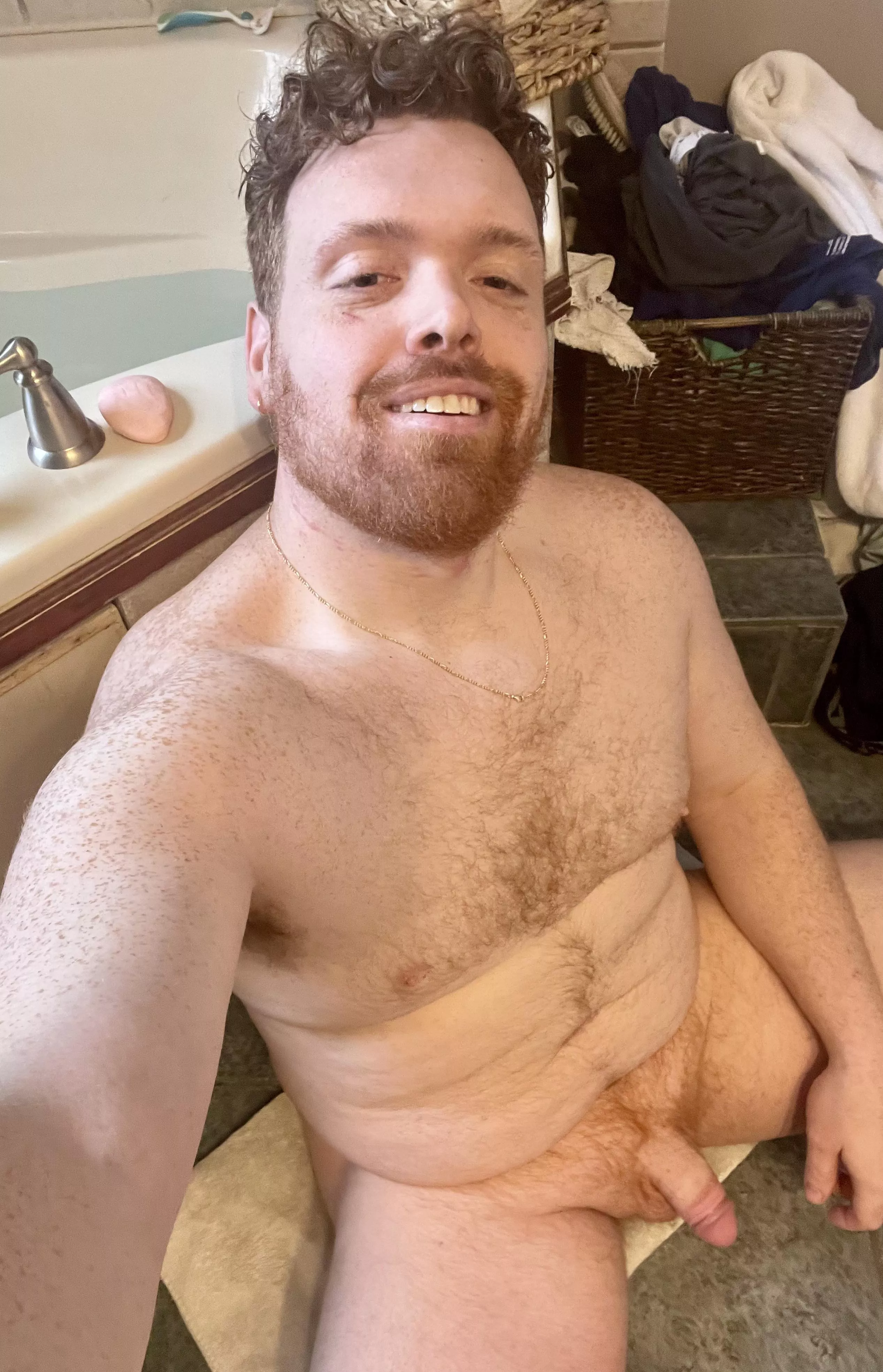 Avoiding getting ready for work posted by hellono1991-