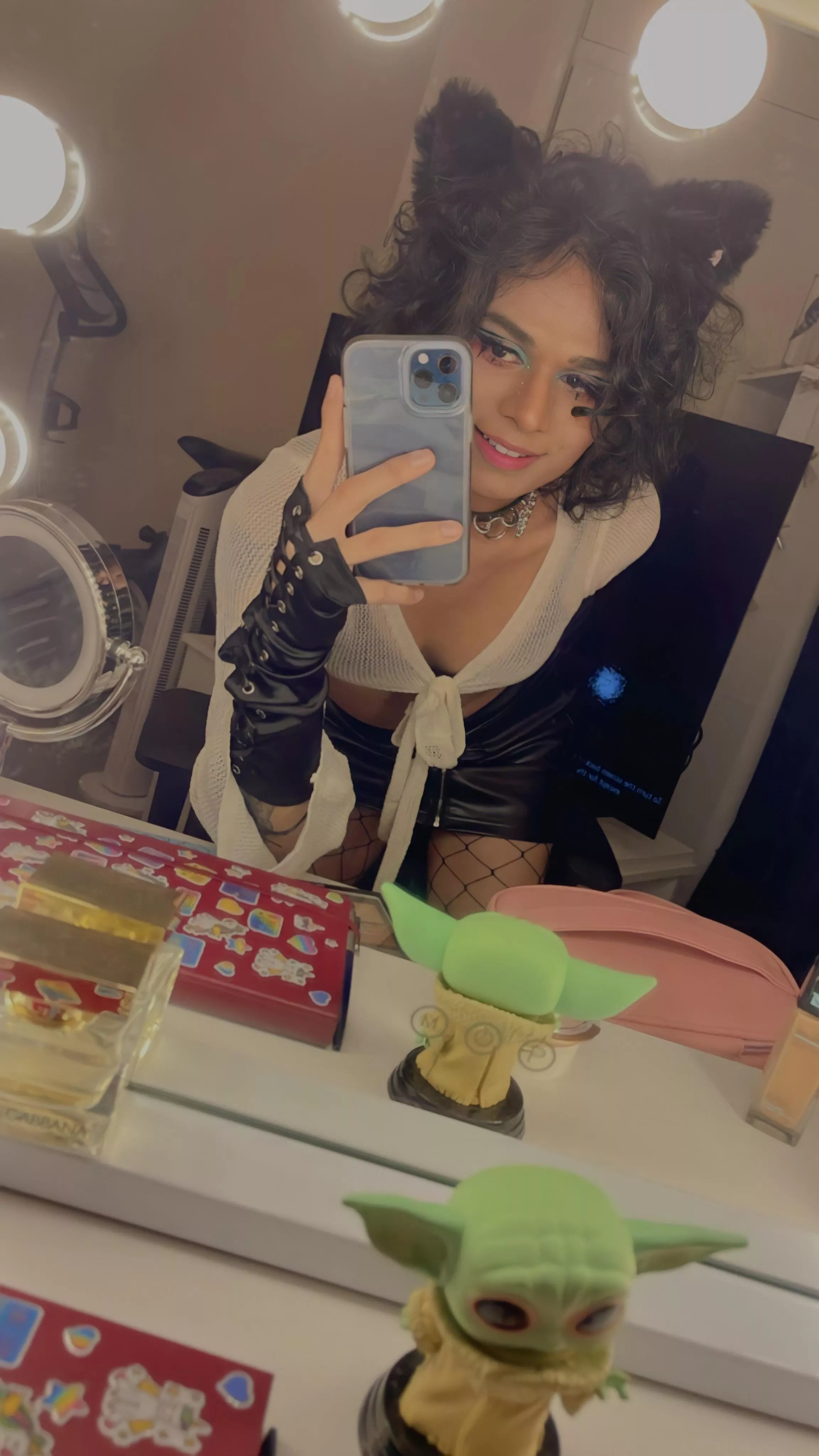 Aww hii the ban hammer 🔨 got lifted. But do I look cute? 🥺👩🏻‍🦱 posted by SadArtsyGirl