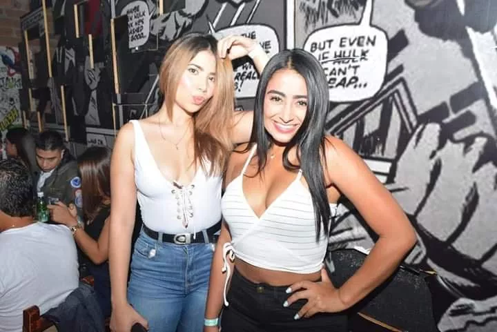 Ayecaramba left or right posted by Chaturbater1