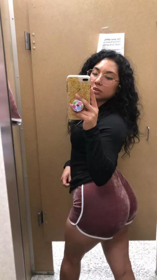 [BA] Should I buy these shorts? posted by latinaadreamxoo