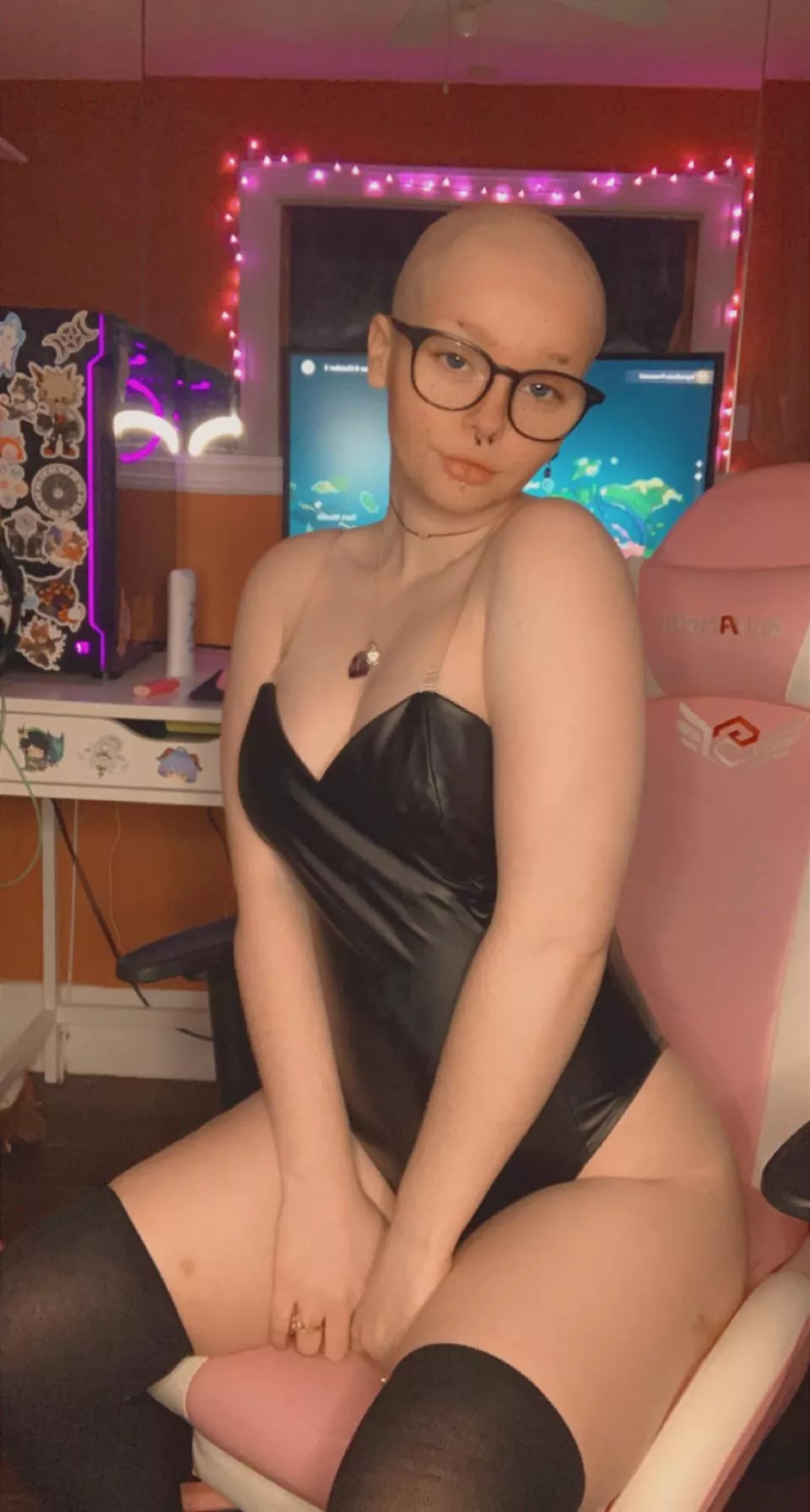 Baby bunny 🥺🍀 posted by babydanni