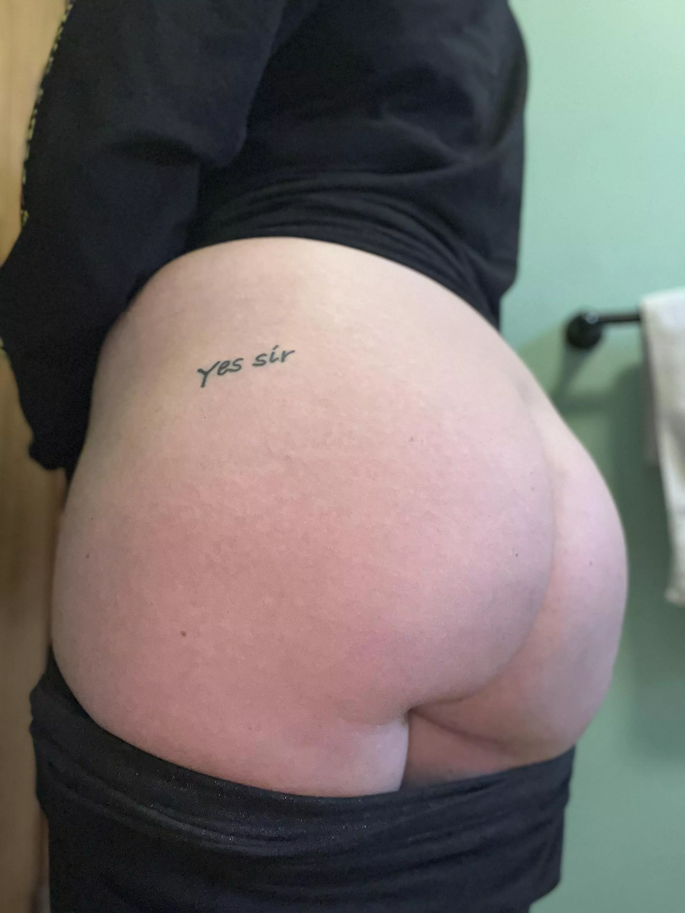 Back from the gym all sweaty 🥵 perfect for you to slide on in 😘 posted by WetChristine