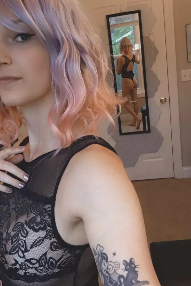 Back on Reddit after a long hiatus. Enjoy the lingerie! 😉 posted by queen_sugarpop