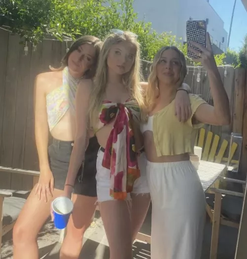 Backyard babes by swordmastax10