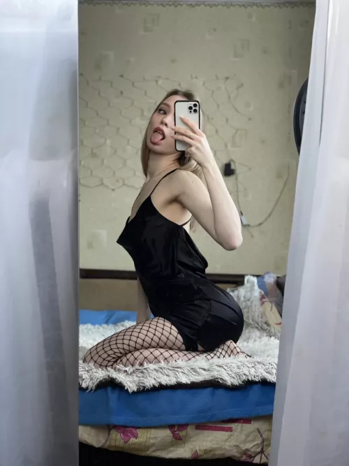 Bambi legs[F] by Your-addiction