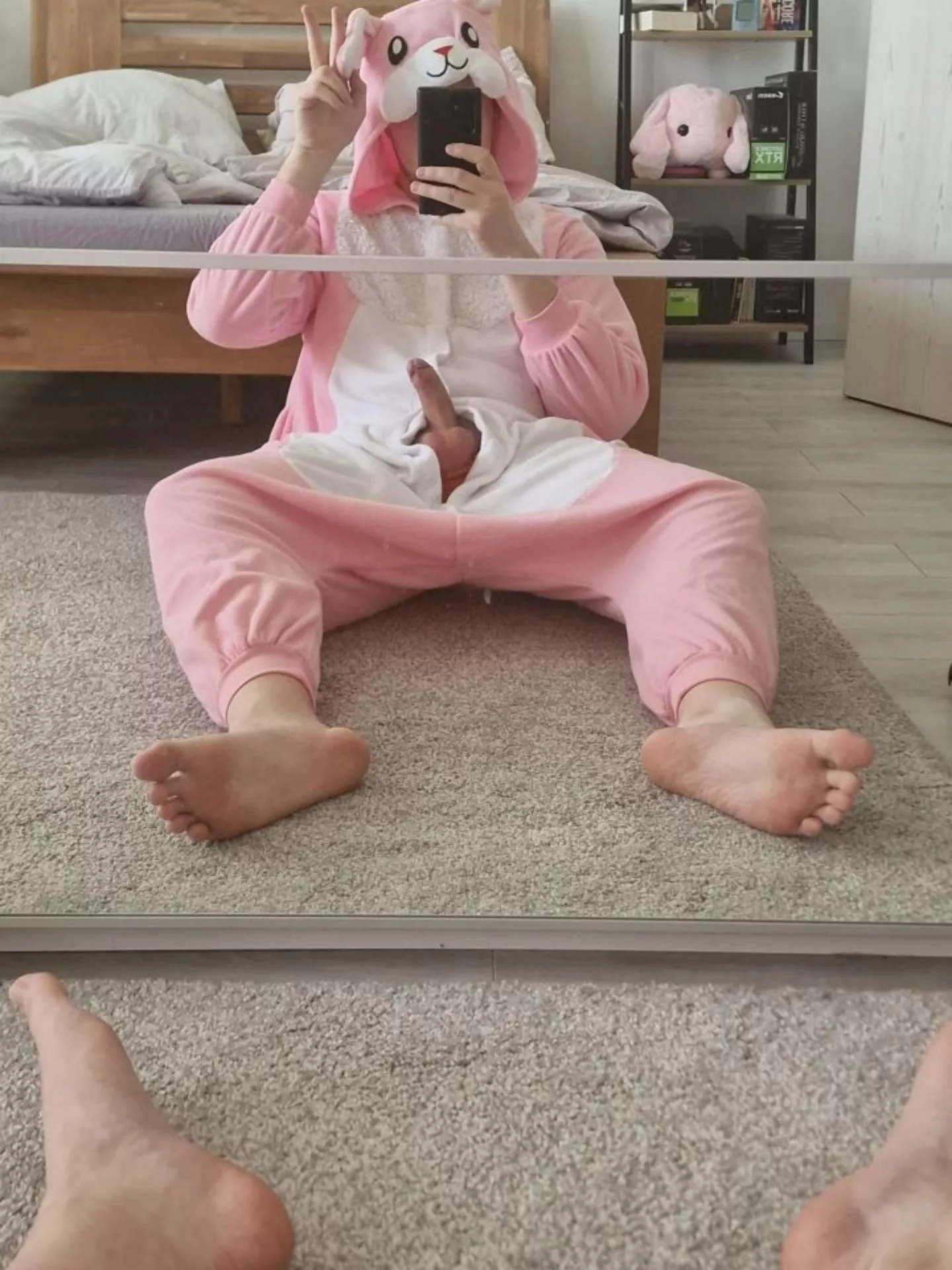 Barefoot easter bun at your service c: posted by FelixRoxas