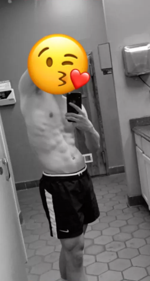 Barely legal teenage tiktoker who wants to keep his identity a secret but also loves fulfilling peoples dark fantasy😈 by Younghung1911