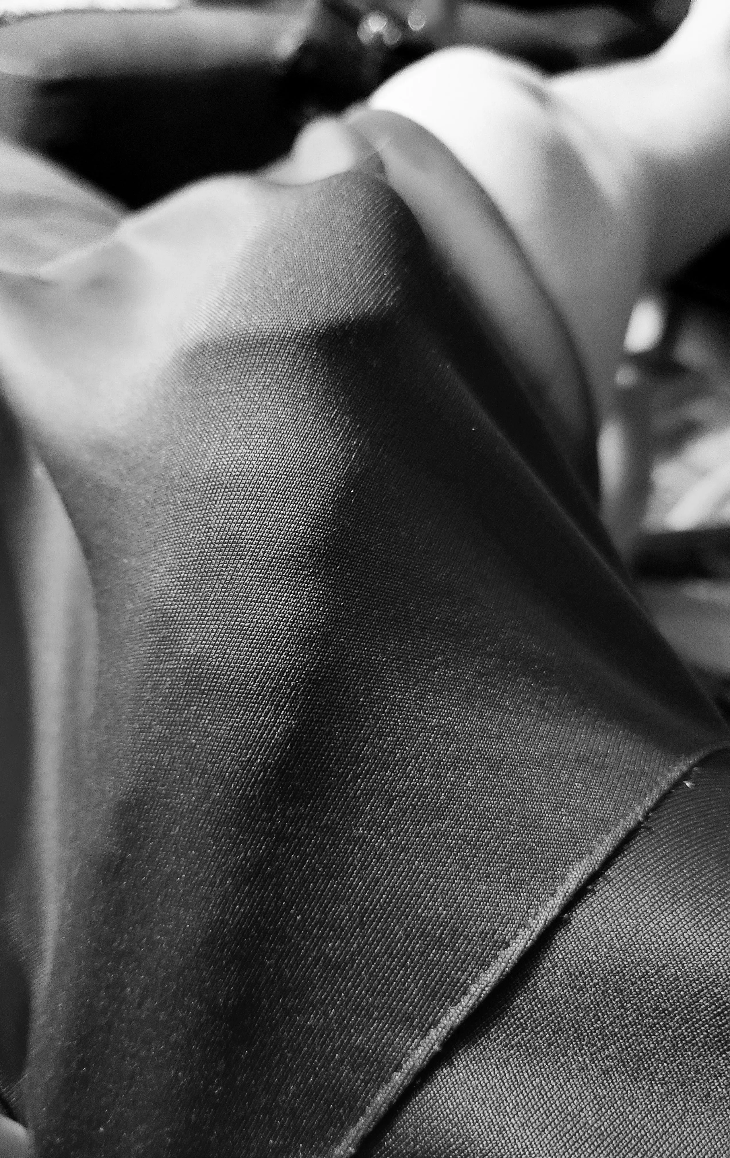 basketball shorts outline in B&W posted by unit969