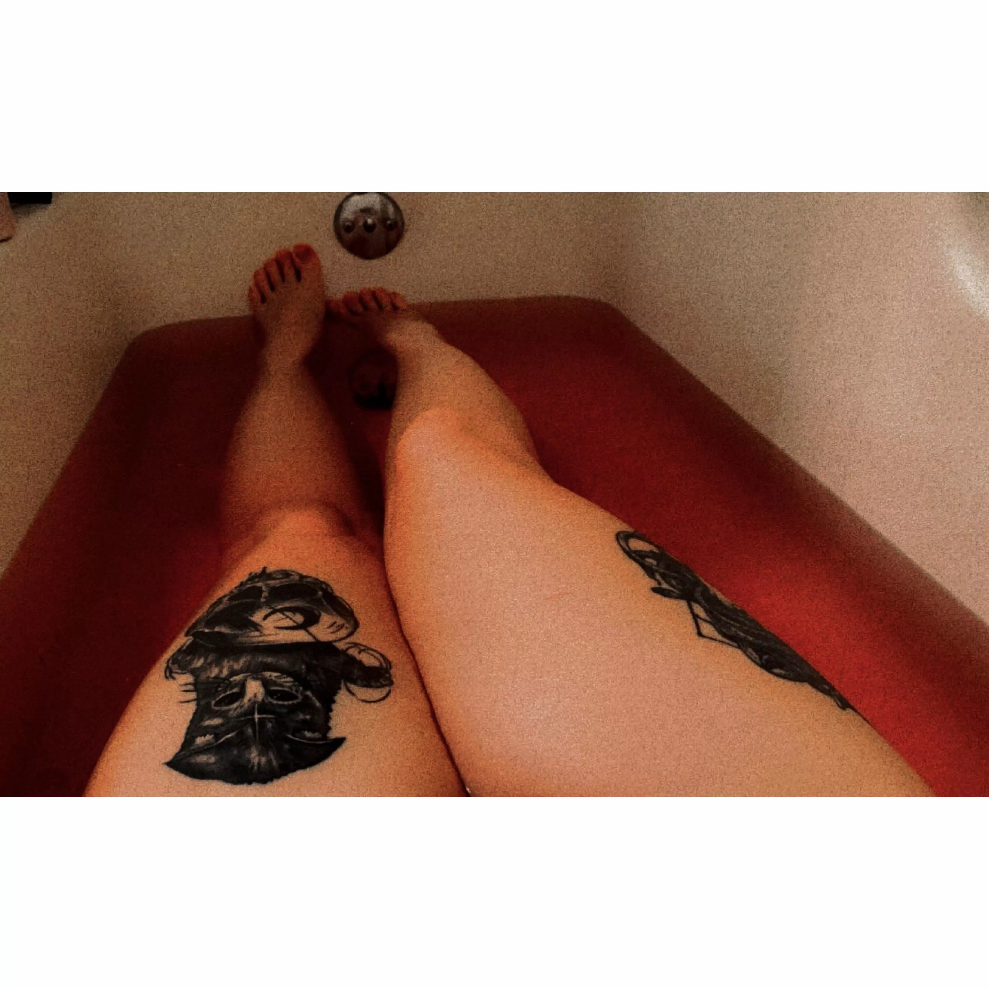 Bath time 🦇🚿 [F] posted by tattedmommy_