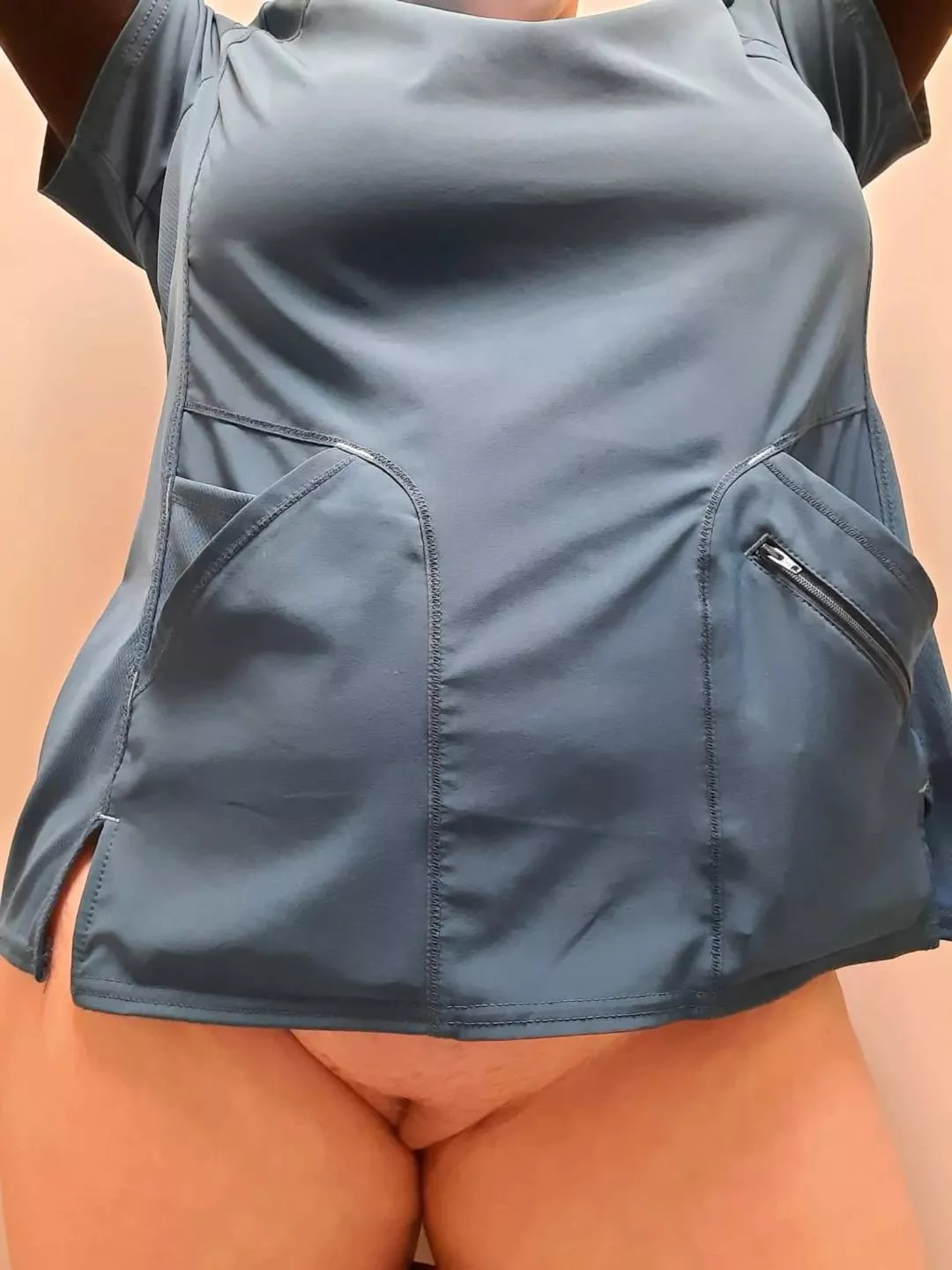 bathroom stall pussy posted by mollybandjc