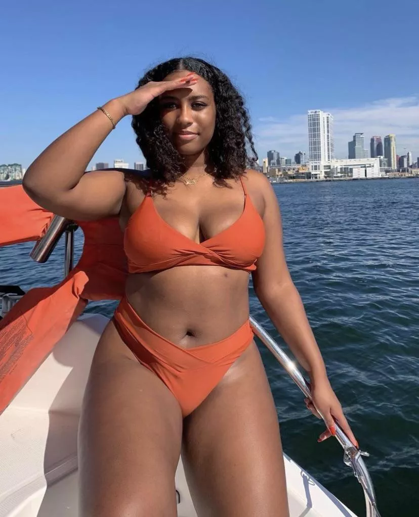 Bay posted by Montecristo112