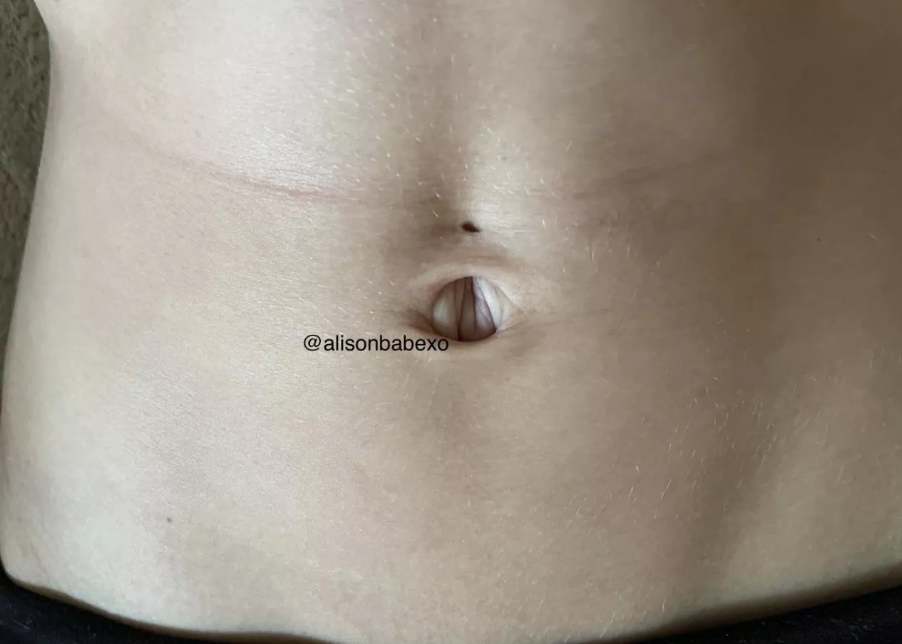 bc you can see it better without the piercing posted by alisonbabexo