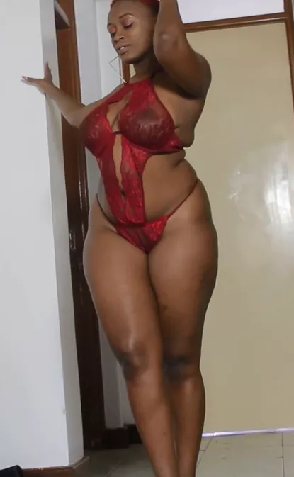 Be honest, Is my 41yo mom of 1 body Still fuckable? posted by Rozie_99
