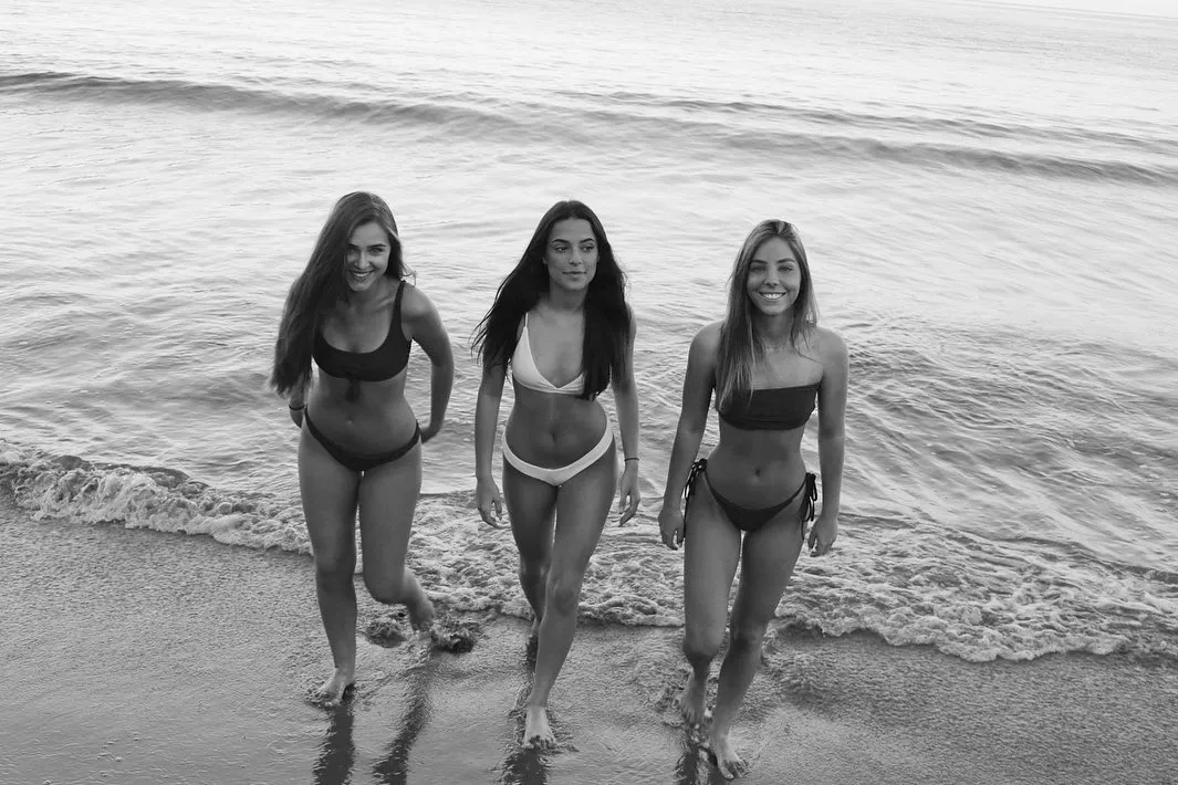 Beach Babes posted by al1some