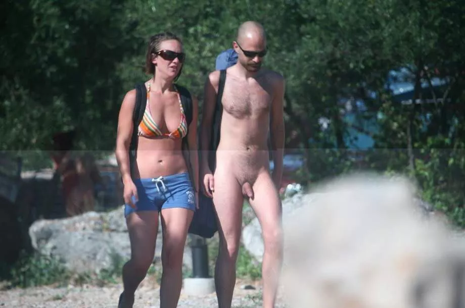 Beach stroll with the missus posted by dont-speak-of-this