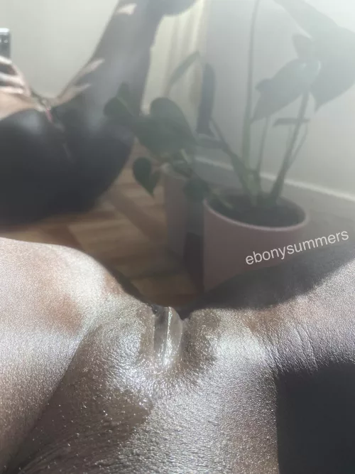 Beautiful and glowing clit by ebonysummers