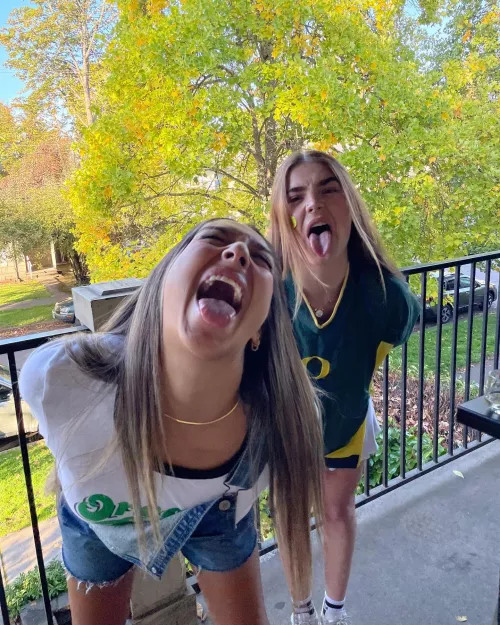 beautiful babes by siimple_code