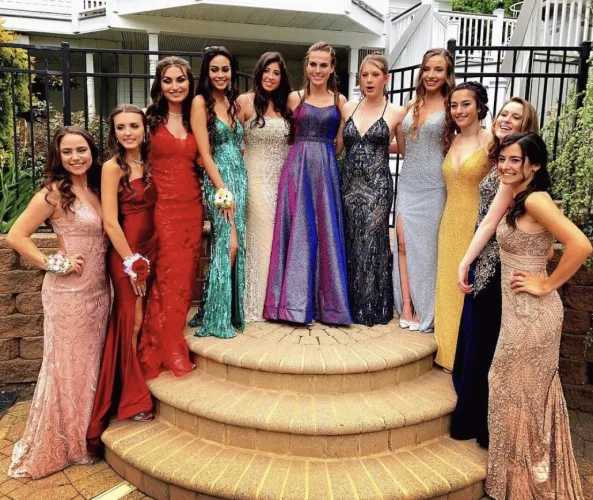 Beautiful dresses by Confident-Bell2560