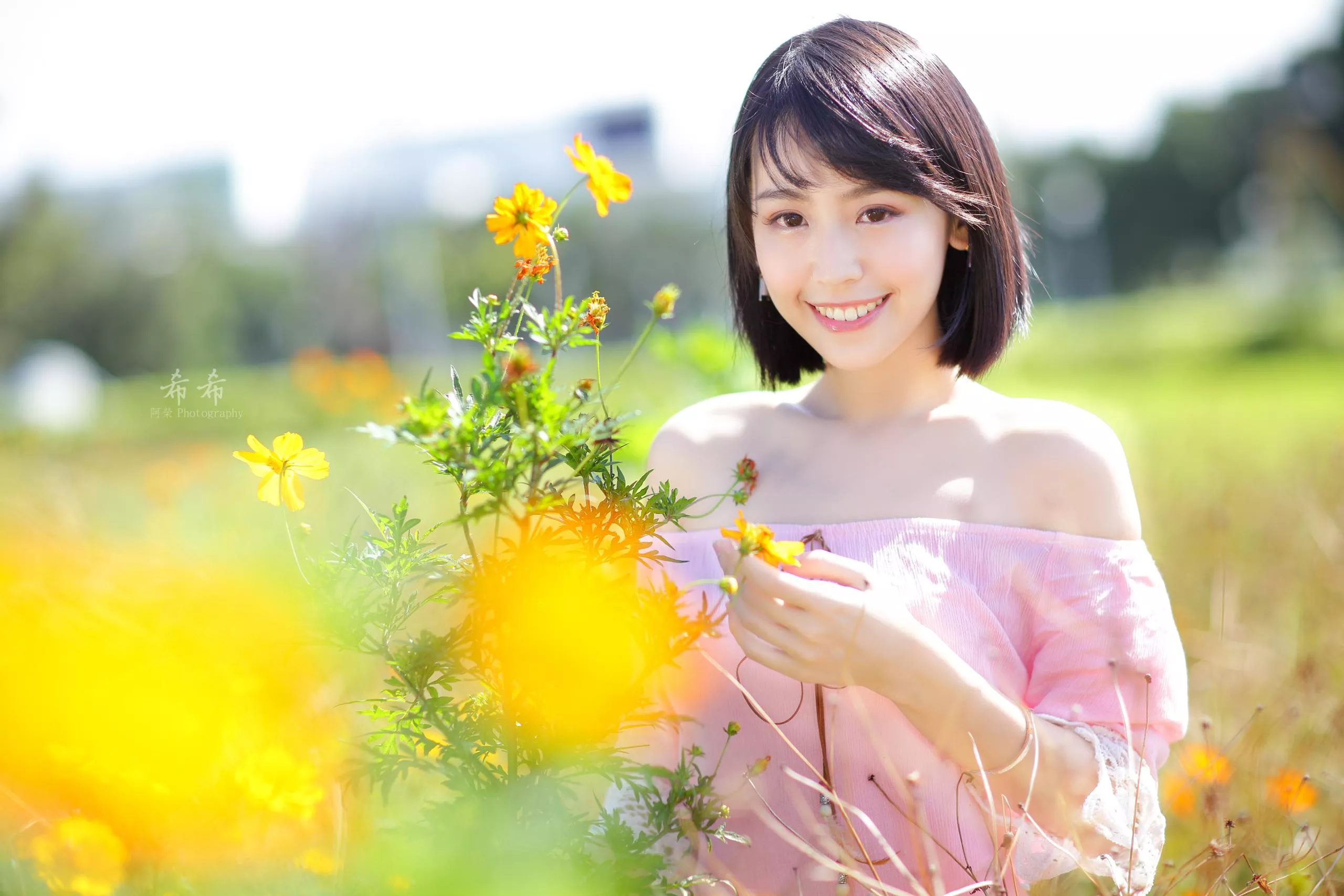 Beautiful smile nippon in nature. posted by pleinvent1977