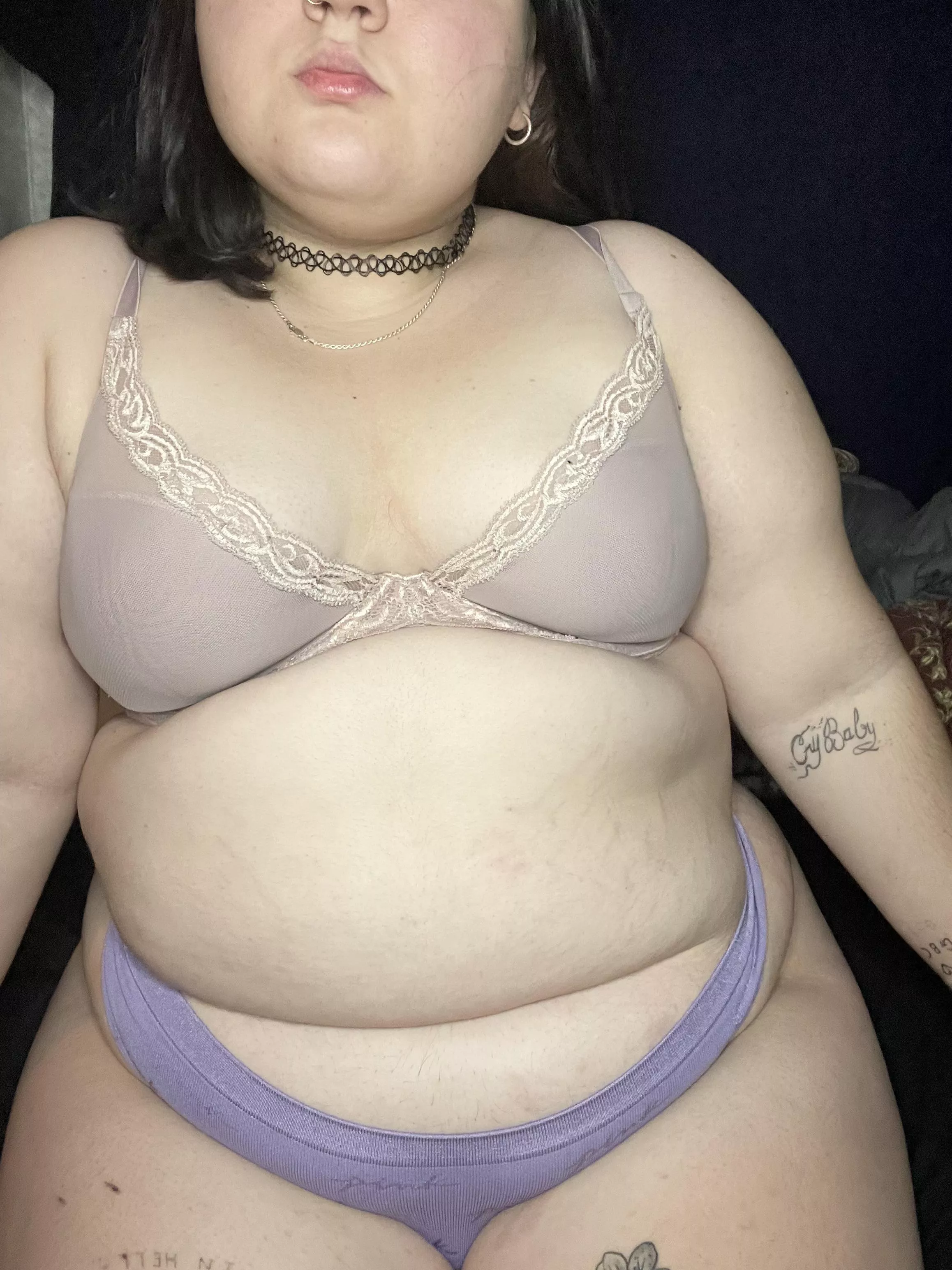 Beautiful soft and squishy bbw 🥰 im 18 posted by peaches694