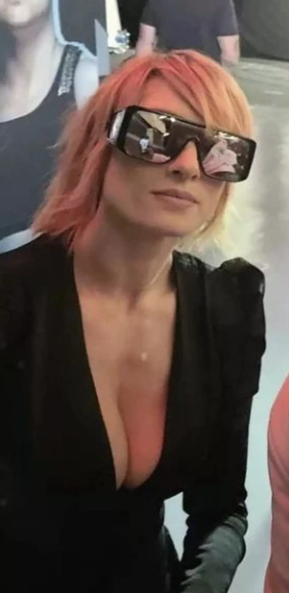 Becky cleavage posted by j2m_