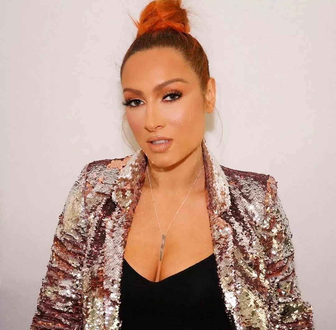 Becky Lynch posted by Puzzleheaded-Let2007