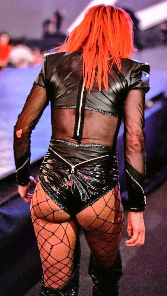 Becky Lynch posted by CMPU20