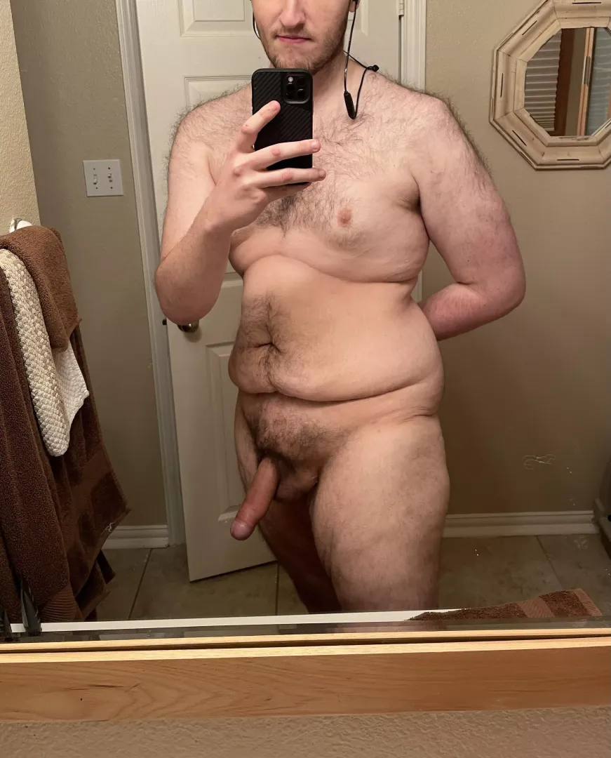 Becoming comfortable with my body by Whispering6