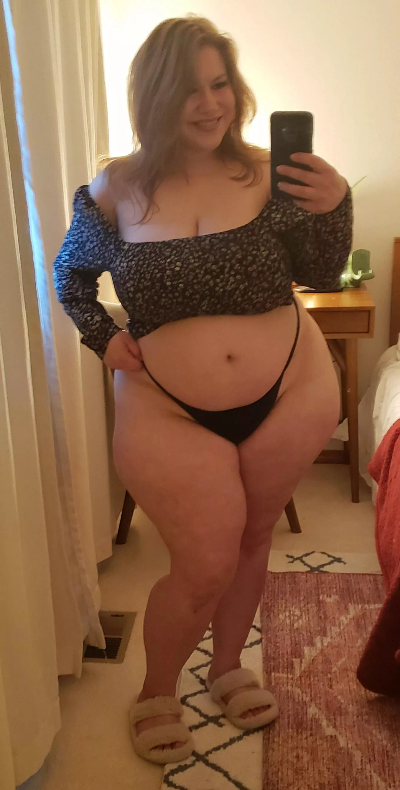 Bedroom pose 📷 posted by hawk9698