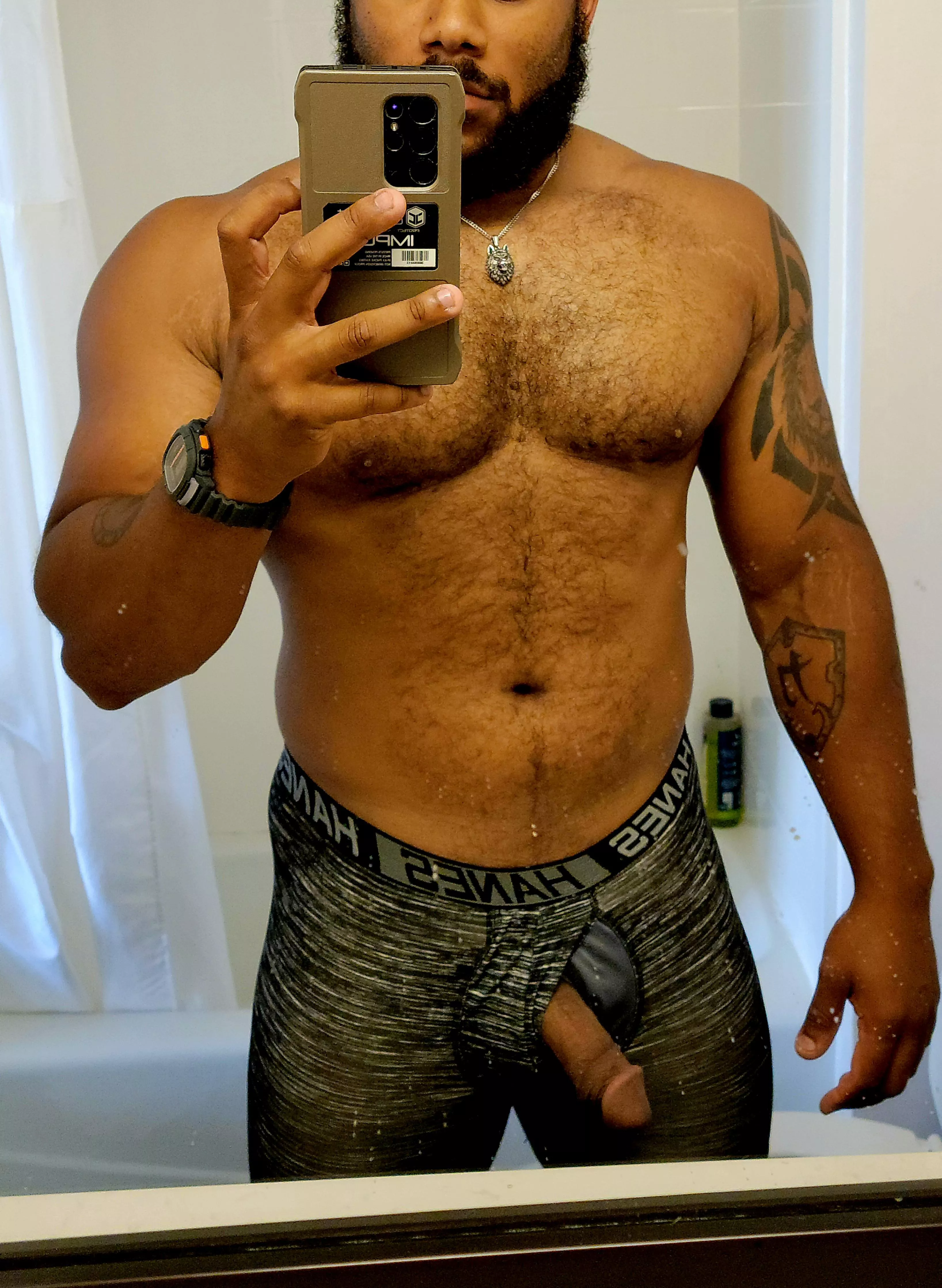 beef cake 🎂 😈 posted by Ayrwolf1989