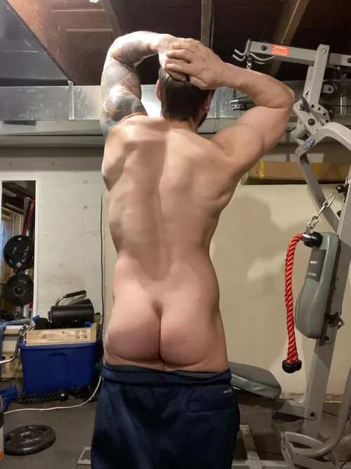Beefy back and fat ass by timmyzz