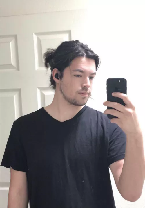 Been a bit sick lately and ended up growing my beard. by Alexzander578