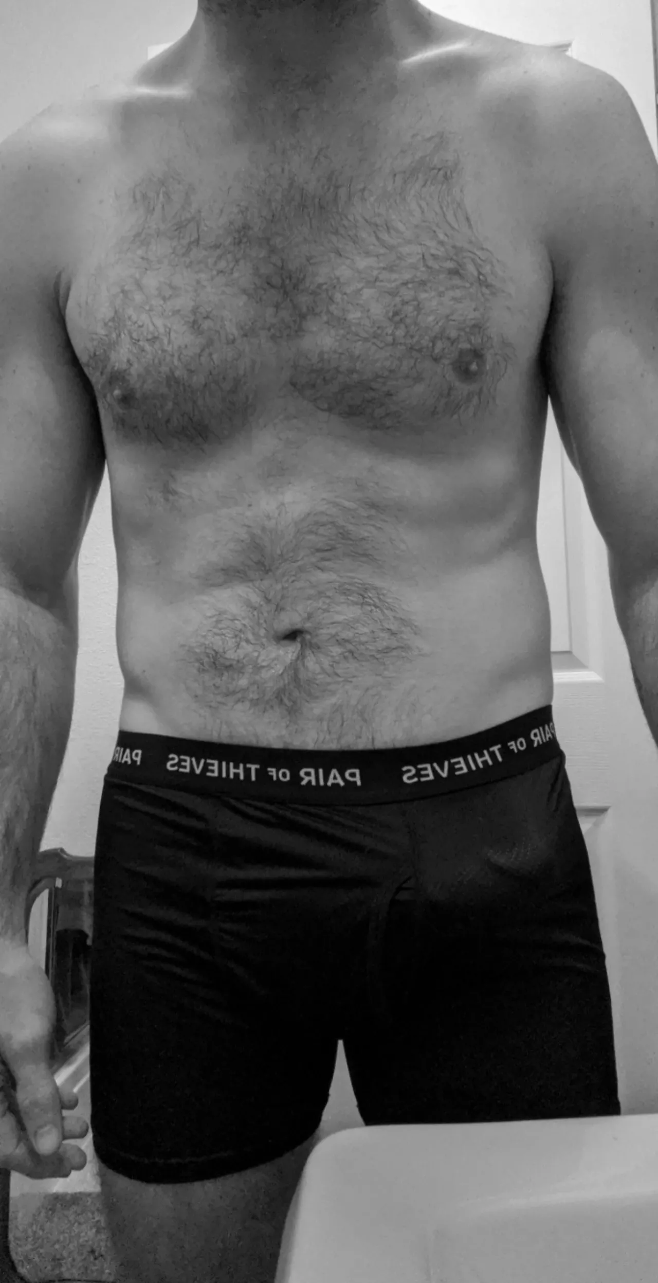 Been doing [m]orning sit ups and push ups for a bit, finally starting to poke through 😬 posted by itme_13