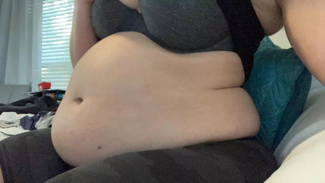 Been eating nonstop today 🐷 posted by Poptartbelly