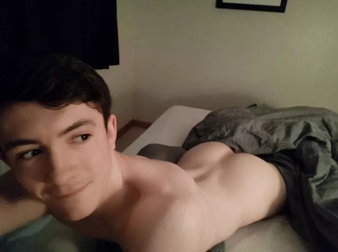Been told I have a girl's ass by Charlie077xx