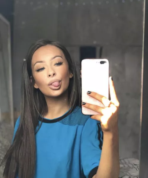 Been told I have blowjob lips by CaitSuxx