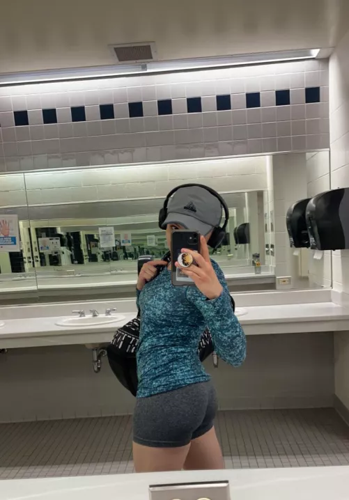 Been trying to gain weight all year and now I [F]inally have curves!😁🥰💕 by brain_goal