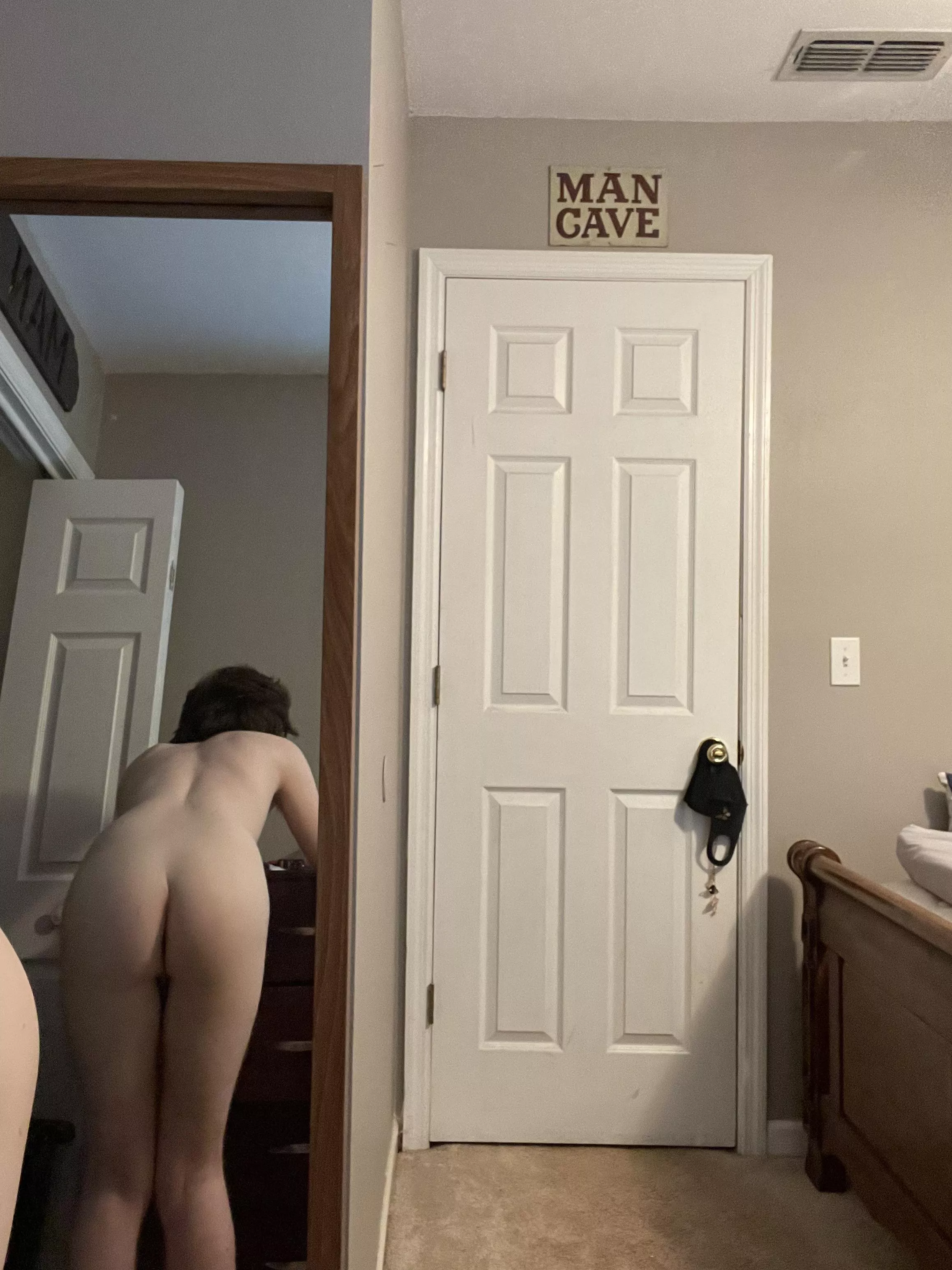 begging to be fucked posted by Heyo1777