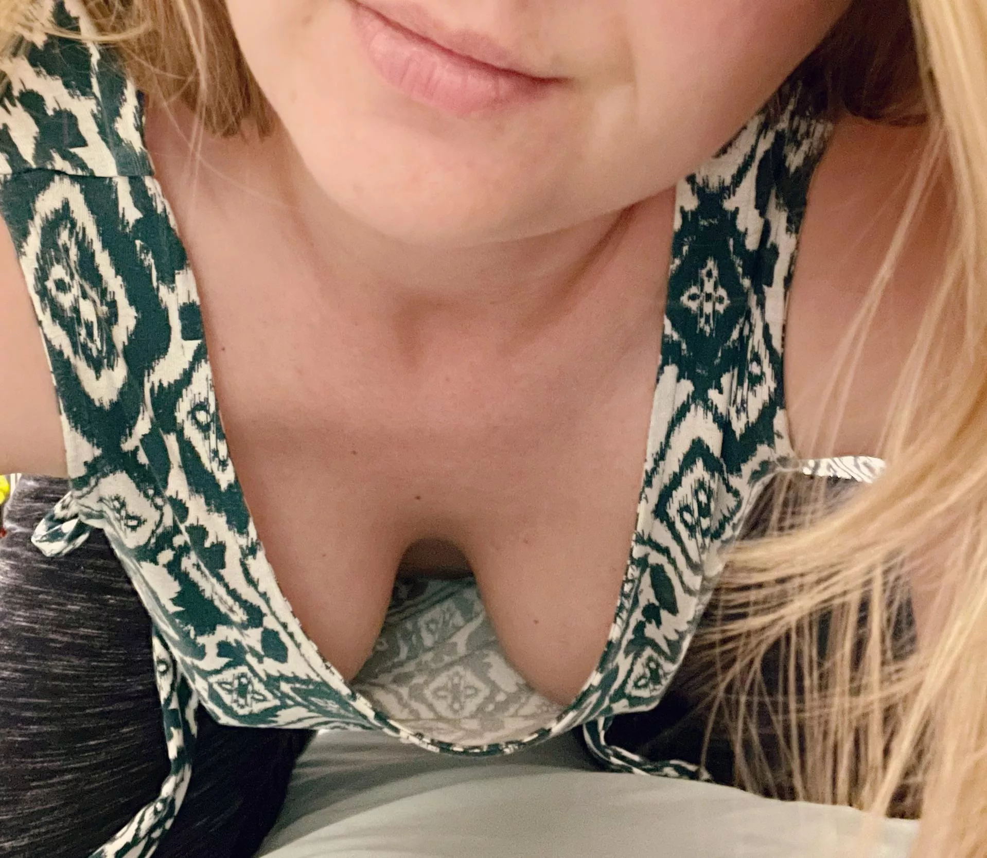 Begging to be set free 😉 posted by Faithmoorexx