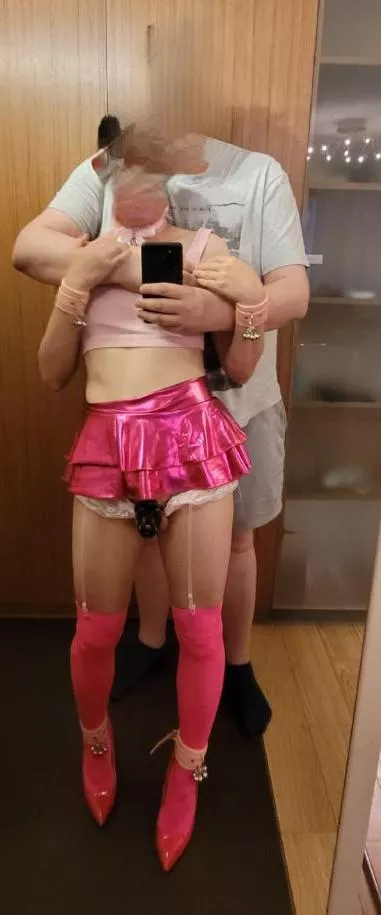 Being a pink sissy for him posted by submarinet