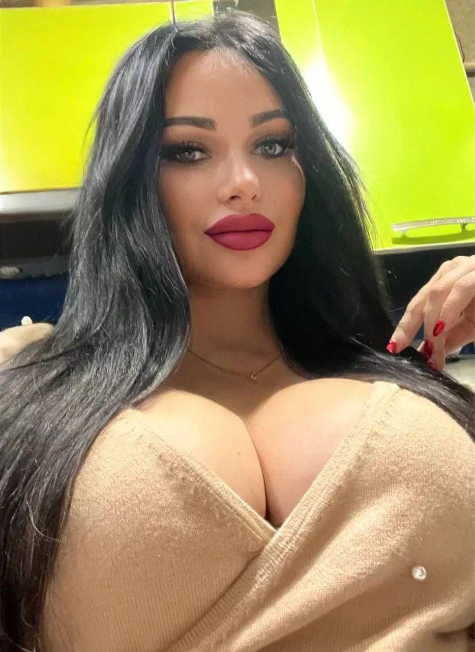 Being between them will warm you up posted by BOOmHOOtt