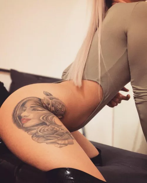 Being innocently naughty just feels right by Bbyvannessa