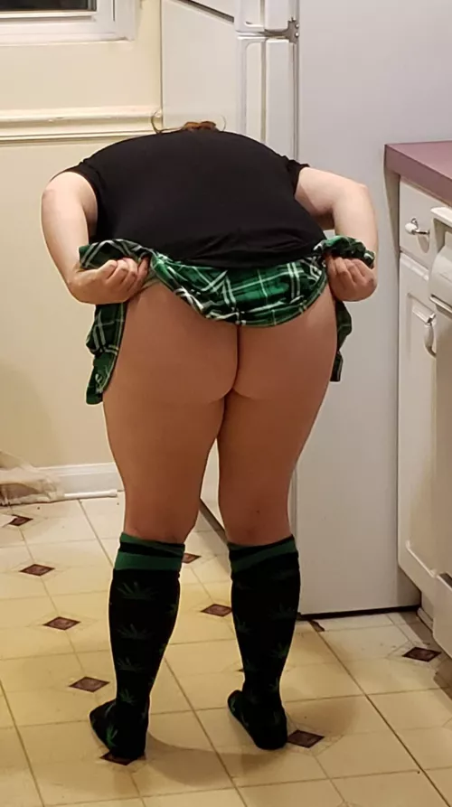 Being silly with my ass out...🤩 by sharingstone