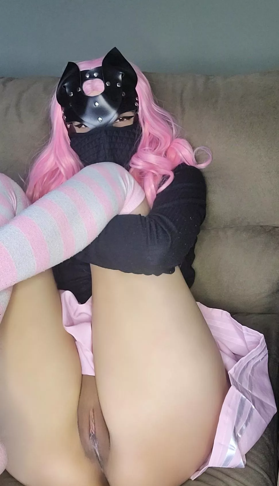 being with nothing underneath makes me horny 😳 posted by sayu_puppy