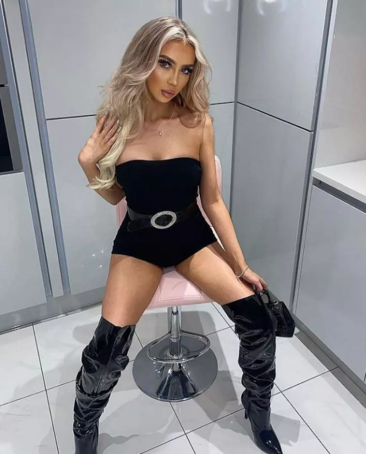 Belle posted by corruptusextremis